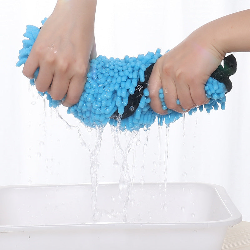 Microfiber Pet Towel – Super Absorbent Bathrobe for Dogs & Cats