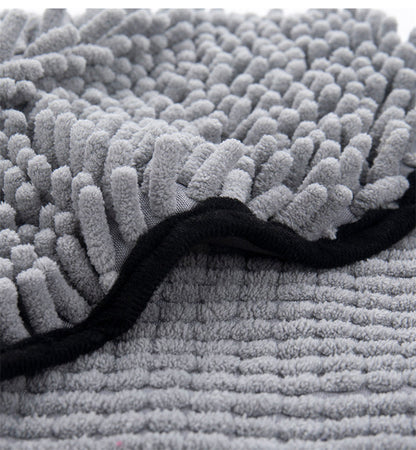 Microfiber Pet Towel – Super Absorbent Bathrobe for Dogs & Cats